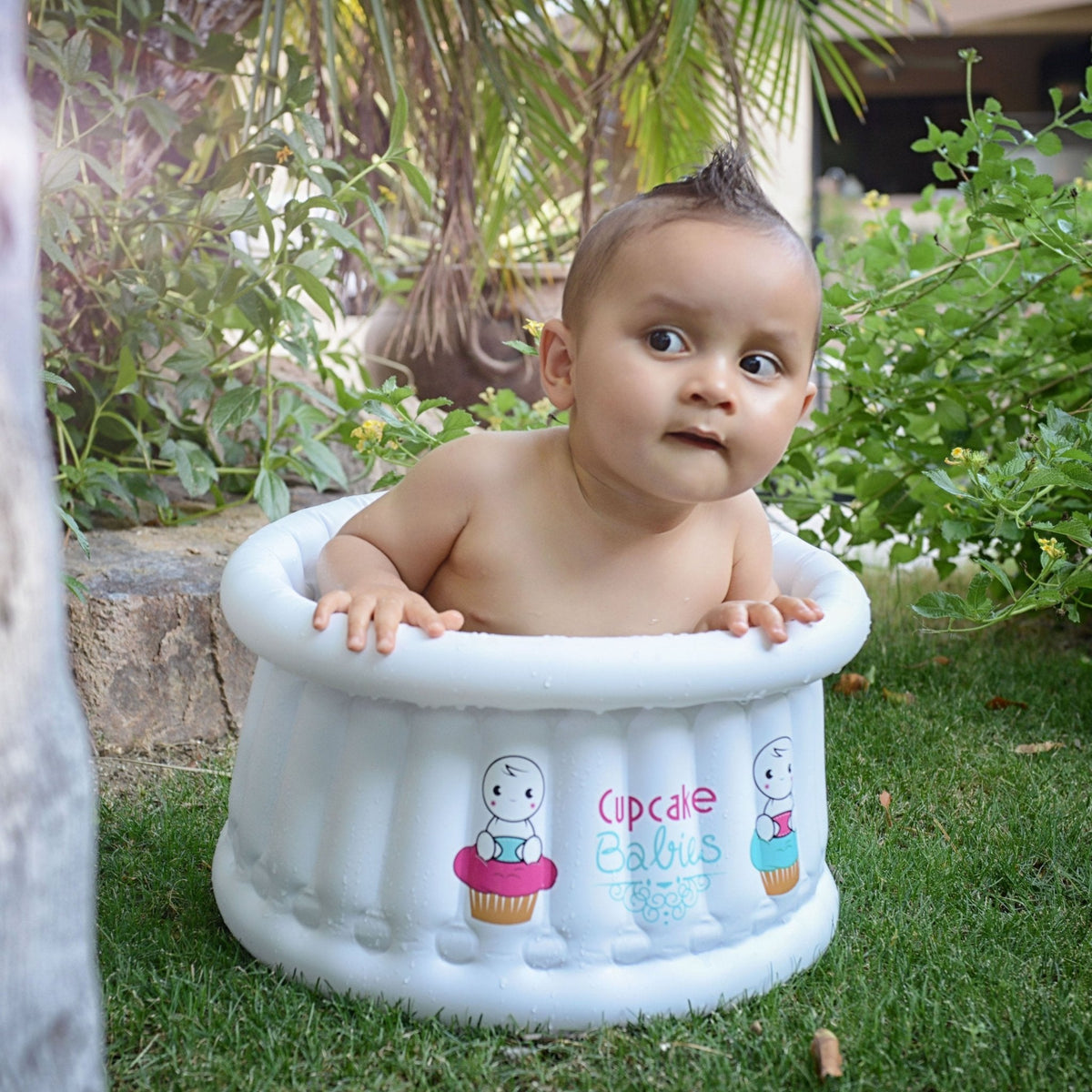 Cupcake Babies Small Bath White & travel pouch & inflator (suitable from birth up to 1 year)